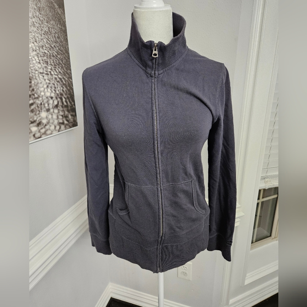 Horny toad gray jacket size small with floral embroidery